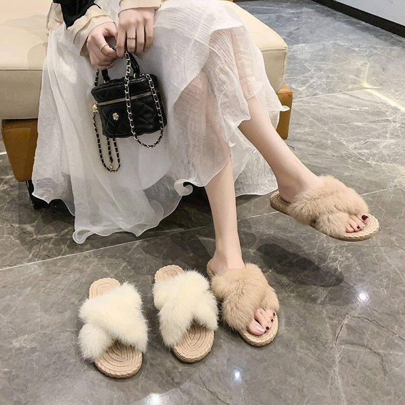 2025新款夏季网红女款夏天外穿防滑外出超火沙滩毛绒平底毛毛拖鞋