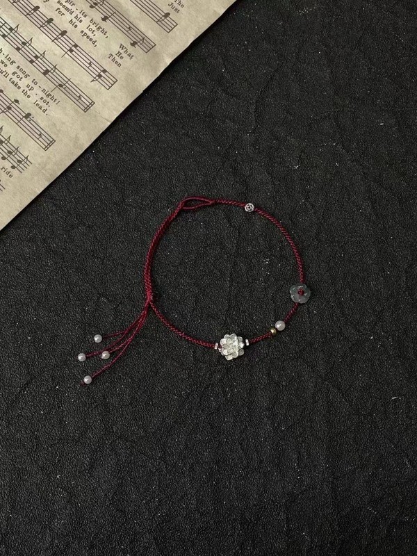 新しい中国風の蓮の星手織りブレスレットニッチ蝶織りブレスレットシンプルなハイエンドアクセサリーブレスレット|undefined