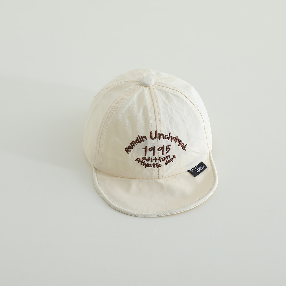 Un bebé de un año primavera y otoño pequeño mes sombrero sombrero sombrero sombrero de béisbol bebé lindo 2024 nuevo