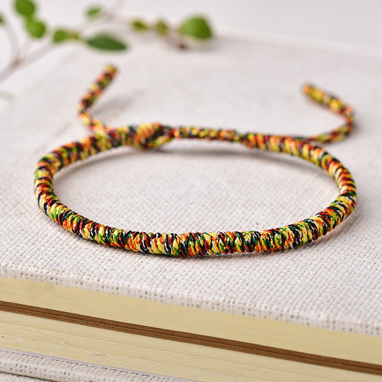 金刚结红绳手链