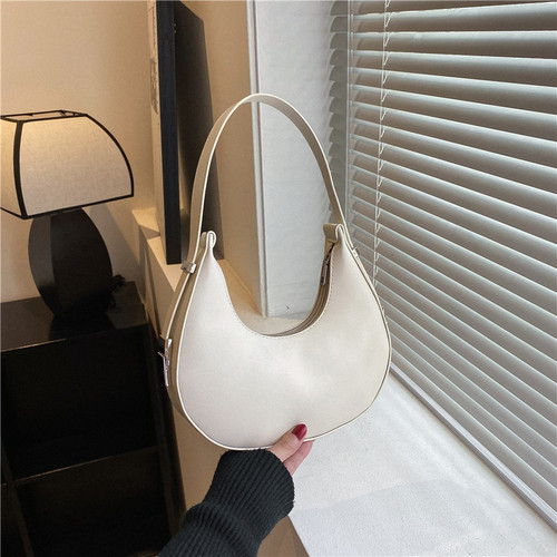 Niche Solid-Color Designer Bag for Women: Trendy, Minimalist, and Unique – Underarm Crescent-Shaped Handbag & Shoulder Tote