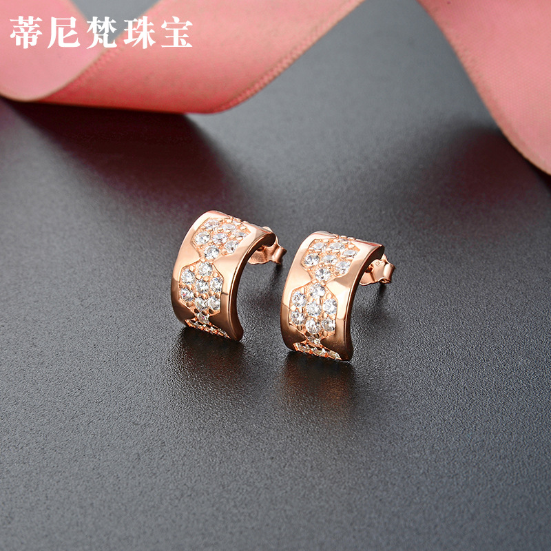 Estilo simple transfronterizo pendientes de joyería popular estilo japonés y coreano s925 pendientes de circón de plata pendientes de moda elegantes de las mujeres