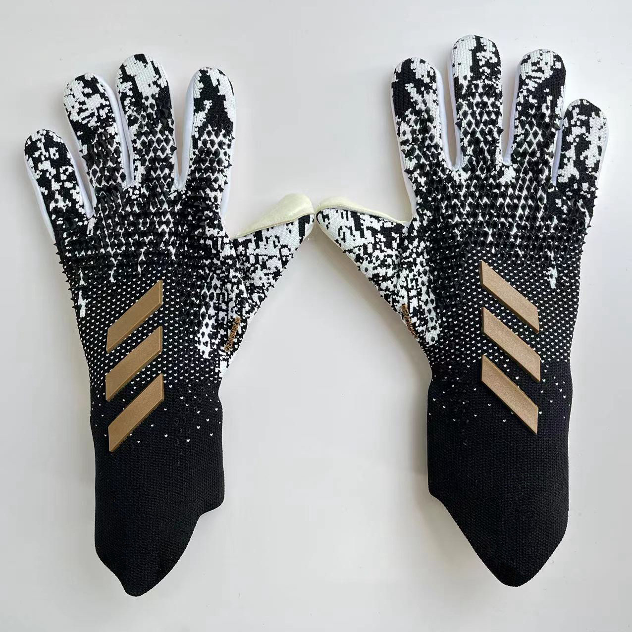 New Falcon Soccer Goalkeeper Gloves Thickened Non-Slip Latex Wear-Resistant Goalkeeper Gloves