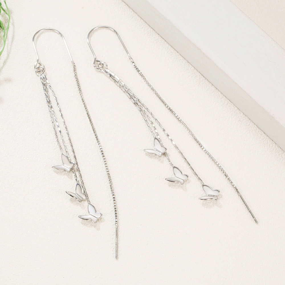 Fashionable long earrings