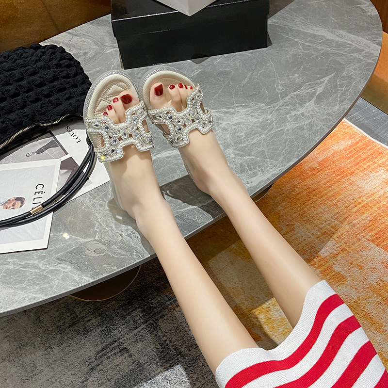Piccole pantofole stile profumato da donna 2023 sandali piatti estivi stile casual moda strass parola_voghion.com