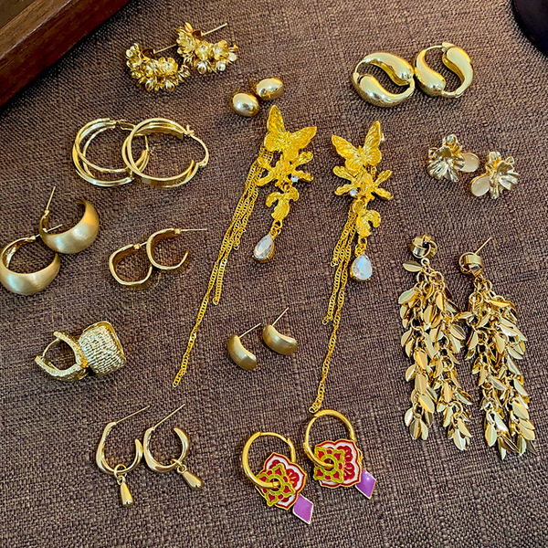 retro elegant earrings