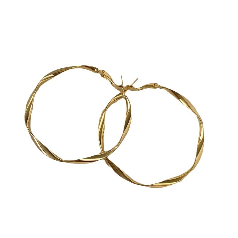 Pendientes geométricos de metal de viento frío transfronterizo con aguja de plata, nuevos pendientes de moda de lujo ligero, pendientes de sentido de alta gama de nicho al por mayor