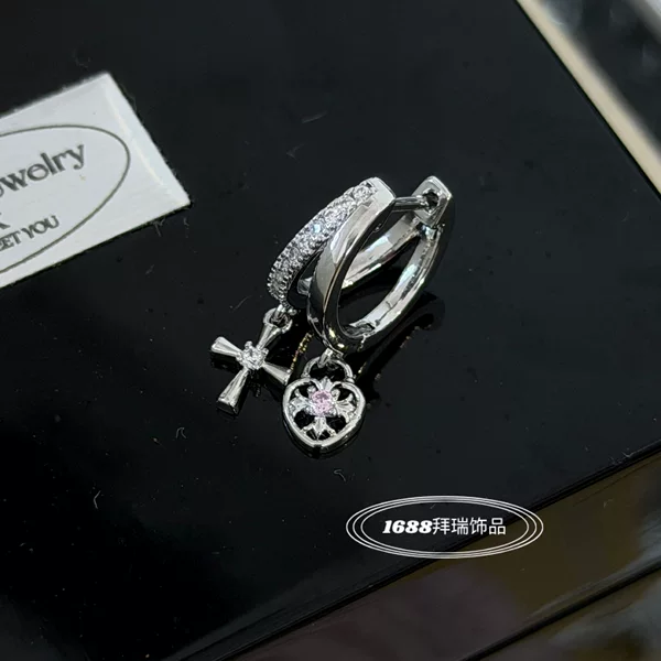 Double-layer cross heart earrings, unique and stylish, versatile, fashionable, fresh and elegant, ladylike copper earrings for women