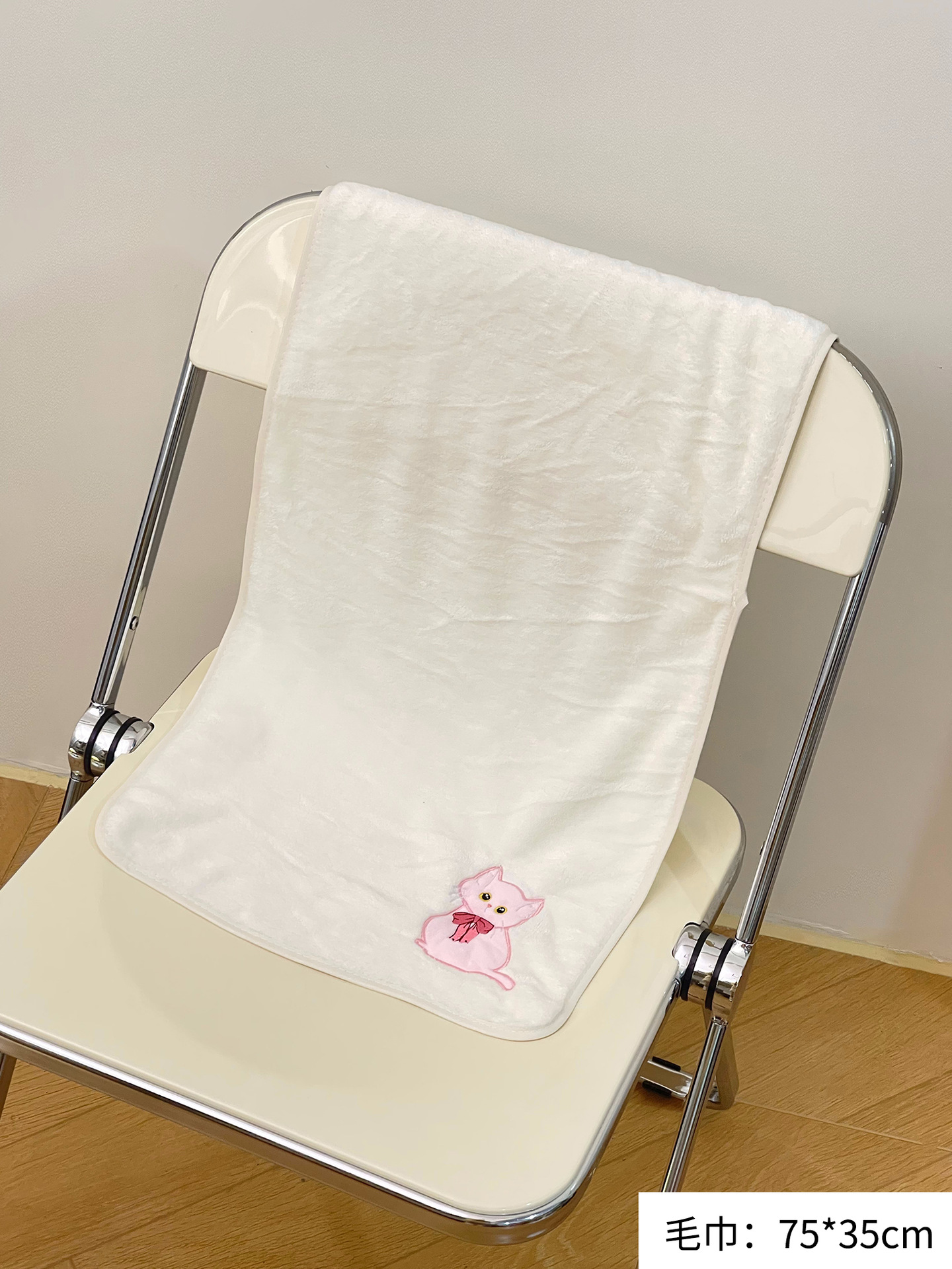 2024 nuevo gato de dibujos animados coral Toalla de baño Toalla de pelo de secado sombrero de tres piezas conjunto suave absorbente traje de regalo