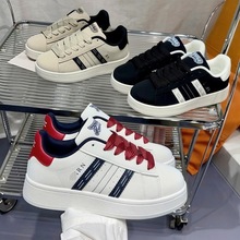 爆款厚底轻便小白鞋女2025年秋季新款休闲运动板鞋平底情侣面包鞋