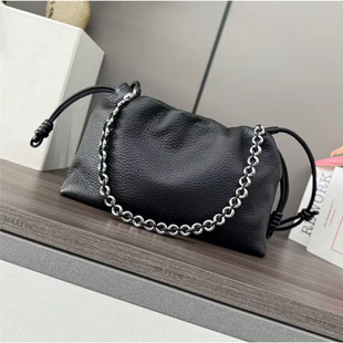 ���K�������ﶬ�¿���ƤŮ����֦�y��ܛ��Ƥ녶���r�Іμ�б���