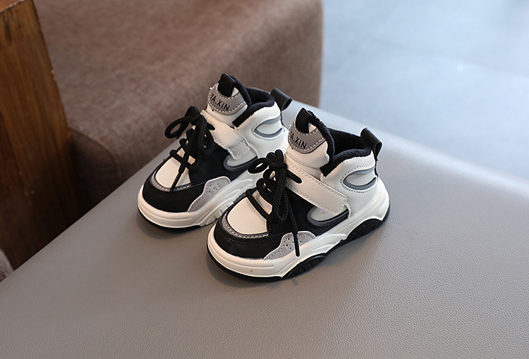 Girls' Sports Shoes 2024 Autumn and Winter New Trendy Brand High-Top Sneakers Cute Cartoon Decoration Boys' Second Cotton Casual Shoes_voghion.com