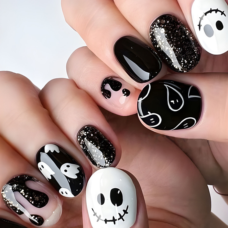 Black and White Ghost Face Nail Nail Piece Spice Glitter False Nail Piece Wholesale European and American Hot Selling Halloween Wear Nail Piece