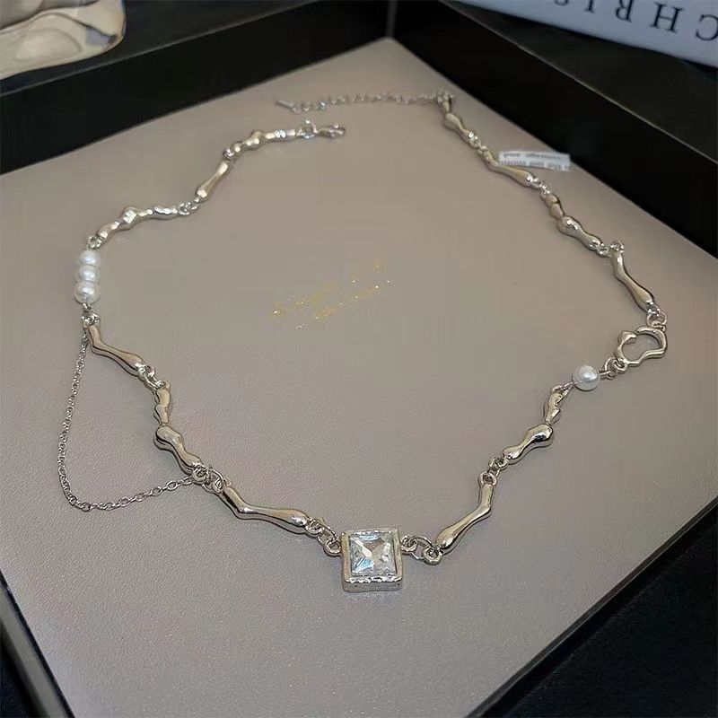 Fashion Rhombus Alloy Plating Womenu0027S Pendant Necklace