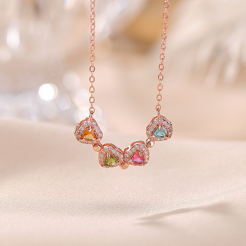 Mặt dây chuyền hình cỏ bốn lá tourmaline mạ vàng hồng bạc S925 kèm vòng cổ từ tính hình trái tim zirconium — Một mảnh (màu ngẫu nhiên của tourmaline) (bao gồm cả dây chuyền)