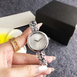 网红手镯款手表简约小圆表无日历水钻刻度女士通勤防水石英腕表