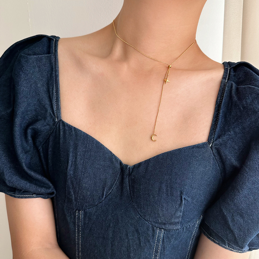 Star, Moon Pattern Women's Gender PVD Coated Real Gold Plated 18K Gold Star Moon 304 Stainless Steel Simple Style Waterproof Non Tarnish 304 Stainless Steel Pendant Necklace