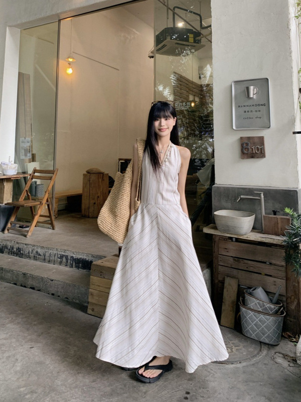 ニッチなファッション多用途サスペンダードレス婦人服 2025 夏フレンチシックなデザインニッチスカート|undefined