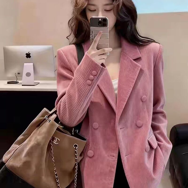 2026 Spring and Autumn High-End Pink Blazer, Fashionable New Design, Elegant Light Luxury Style, Double-Breasted Women's Blazer 2026 Spring and Autumn High-End Pink Blazer, Fashionable New Design, Elegant Light Luxury Style, Double-Breasted Women's Blazer