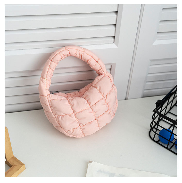 2024 nuevo bolso de nube con pliegues, mini bolso de mano de nicho coreano, chaqueta de algodón de plumón, bolso de mano, bolso de burbuja