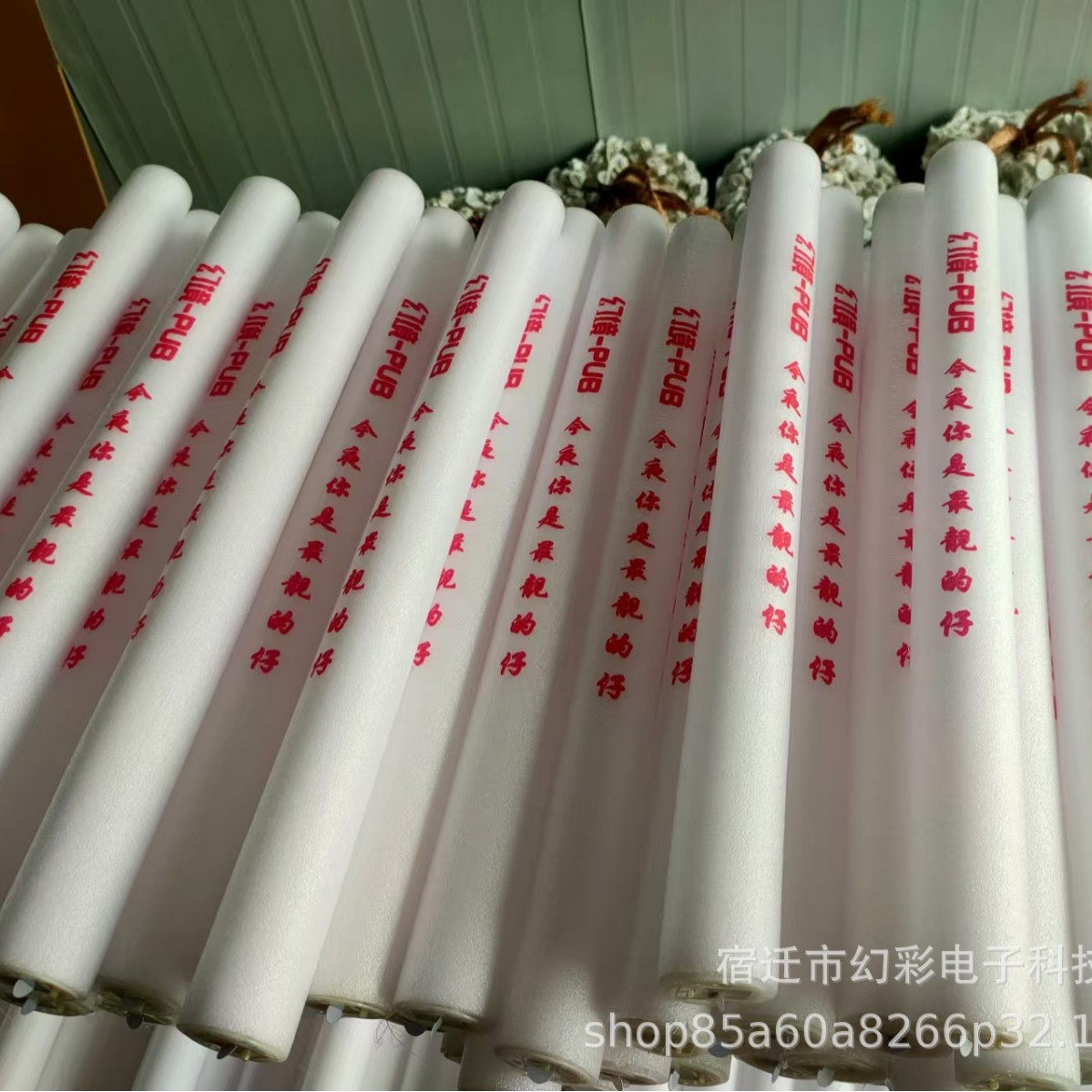 Coloridas esponjas de mano fluorescentes refuerzo props flash stick rescue stick luminescent bar atmósfera al por mayor colorido