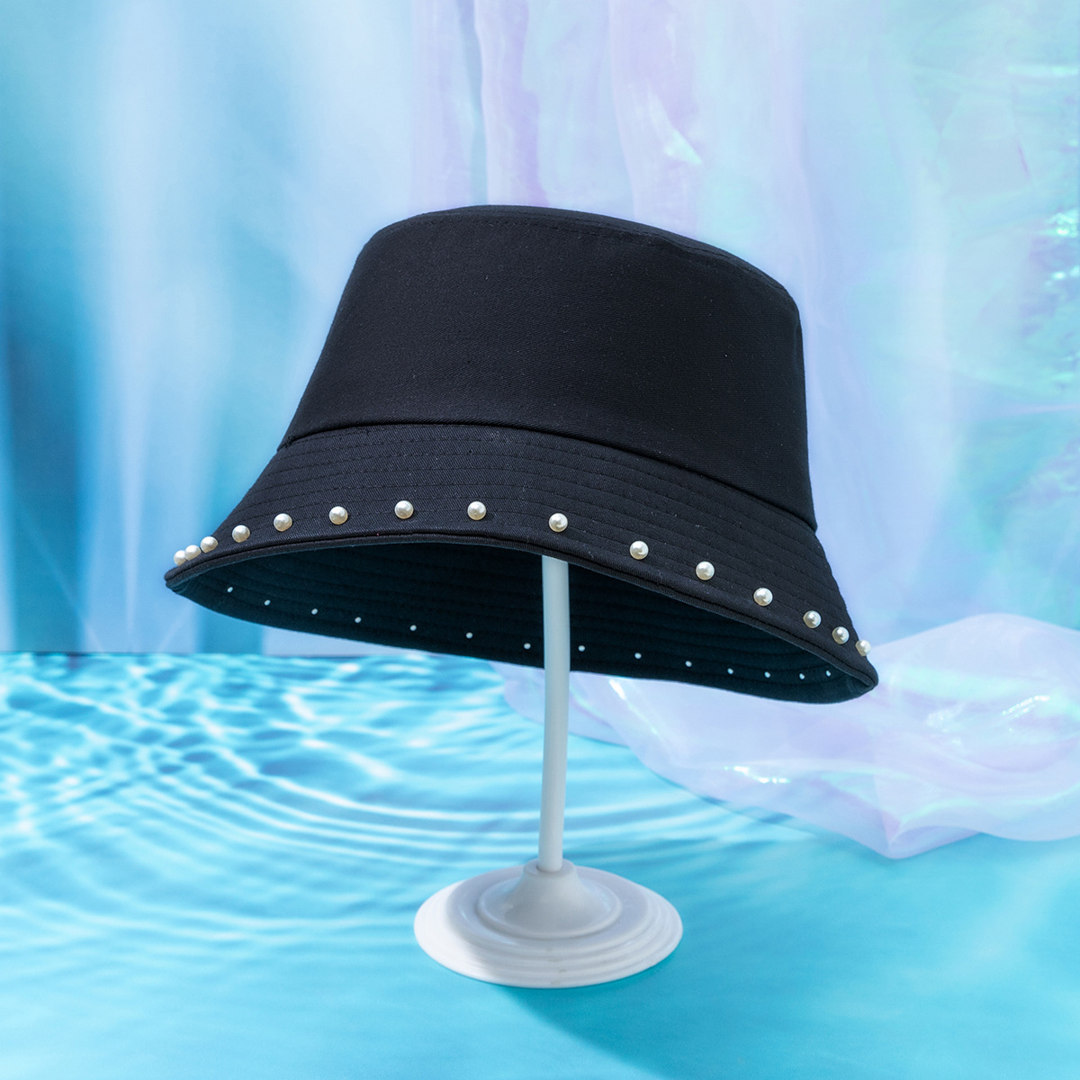 Women's Basic Solid Color Pearl Bucket Hat display picture 3