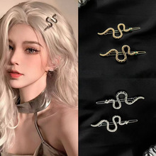 �羳�W�����ΰl�A��Ů������һ�֊A����ϵ�͹�С���l�߅�����A