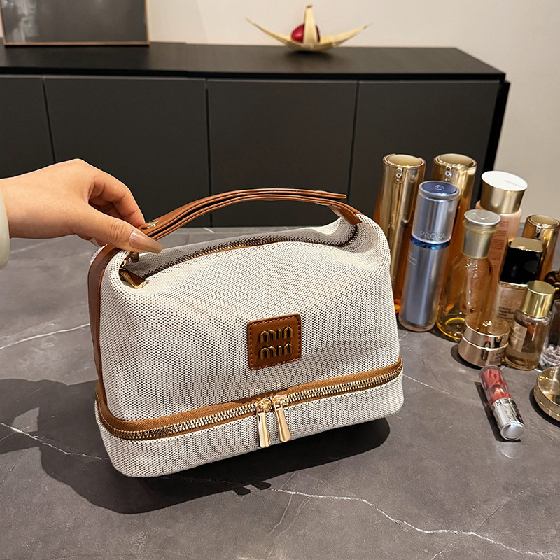 Bolsa de maquillaje marrón de doble capa