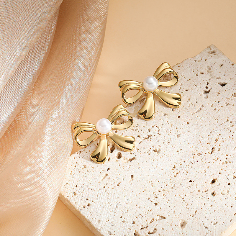 10g Weight Titanium Steel Ear Needle Material Ear Studs Classification 1 Pair Quantity Daily, Street Occasion Titanium Steel Material Geometric Pattern All Seasons Season Women's Gender Plating Design Retro, Commute Style 1 Pair Retro Commute Geometric Plating Titanium Steel Ear Studs 11