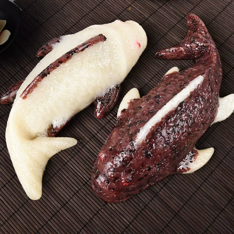 年糕鱼红白锦鲤鱼形年糕糯米八宝饭八宝鱼年夜饭年货糕点糖年糕鱼