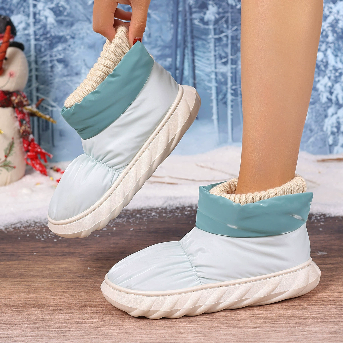 Простая сшитая пуховая ткань снежные сапоги женские зимние новые пары мужчин и женщин носят модную хлопчатобумажную обувь в помещении и на улице