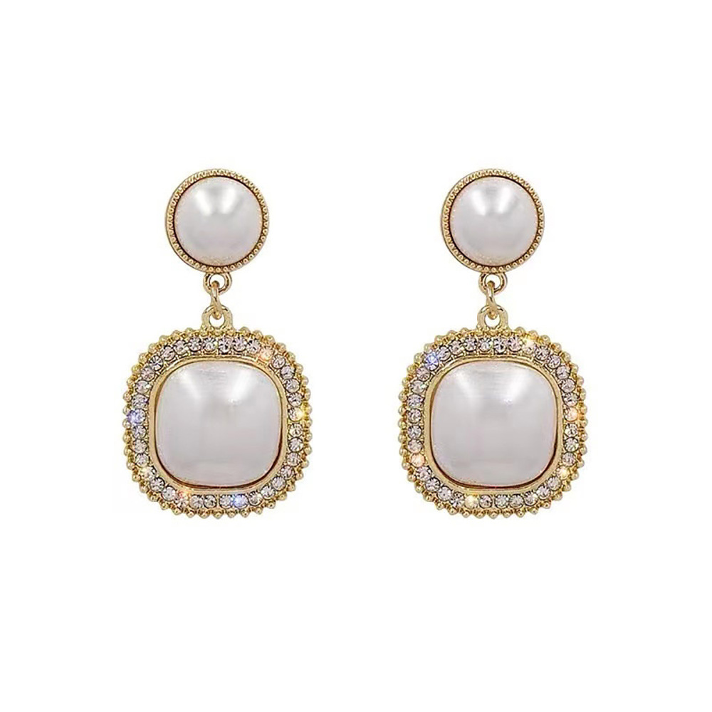 Pendientes de perlas de fragancia pequeña geométrica coreana sin orejas perforadas Pendientes de nicho de moda simple Pendientes de lujo ligero de alta gama Mujeres