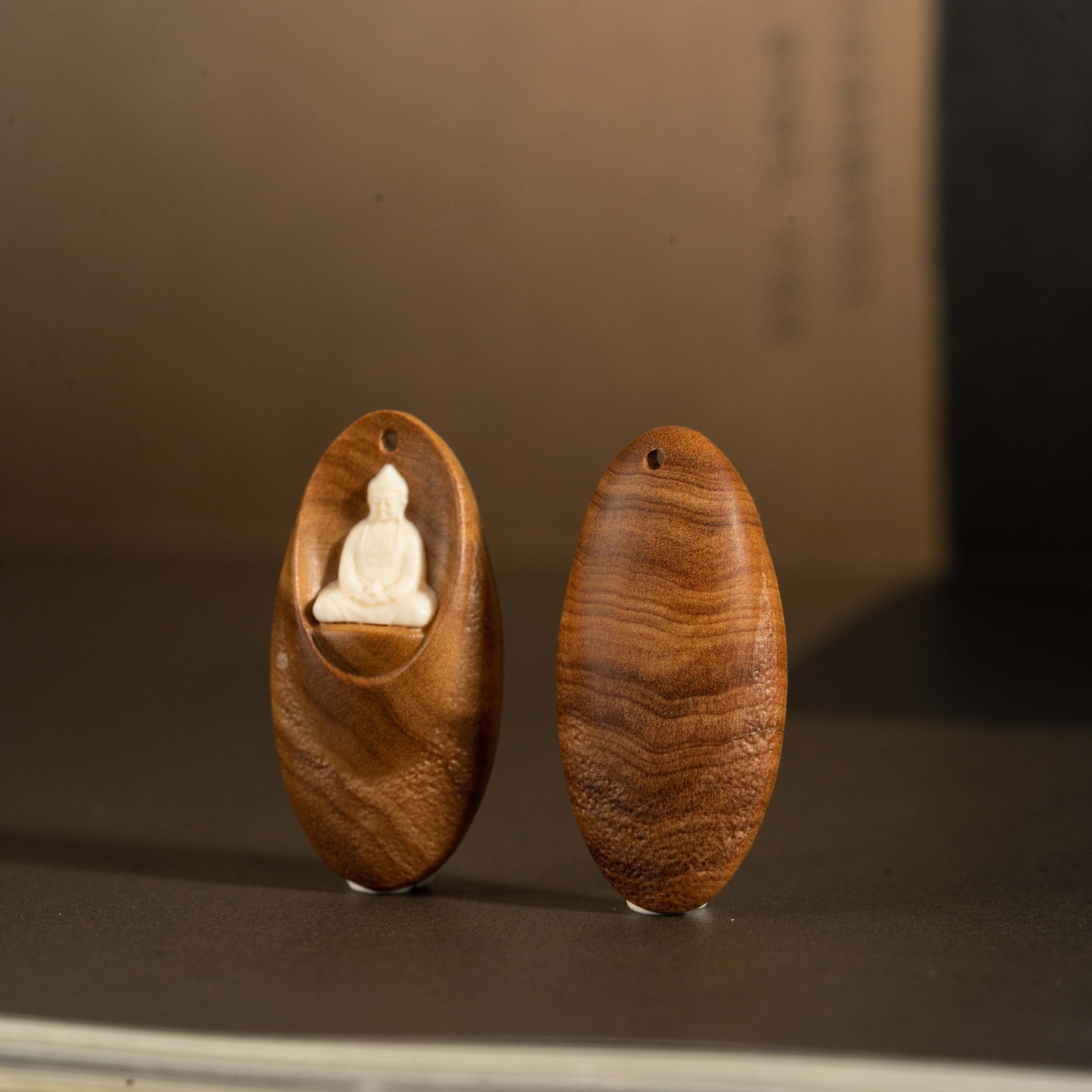 Natural Laoshan sandalwood carving inlaid with mammoth ivory, refrigerator magnets, decorative beads, accessories, Buddhist beads, decorative pendants