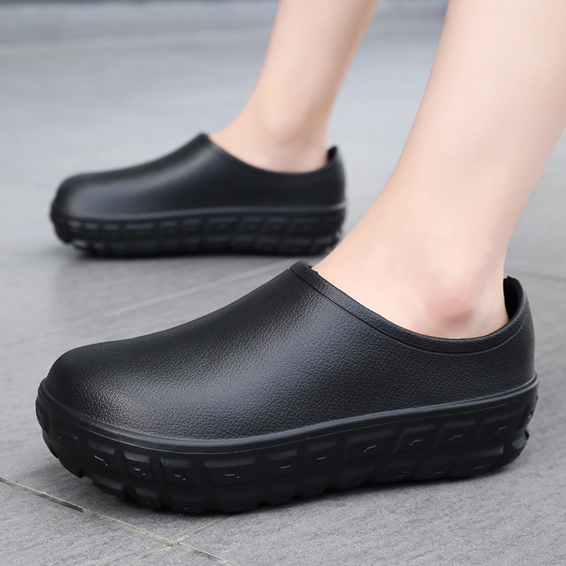 Zapatos de chef de fábrica, trabajo de cocina de verano para hombres, protección laboral, botas de lluvia, pesca de vadeo para hombres, zapatillas Baotou en stock