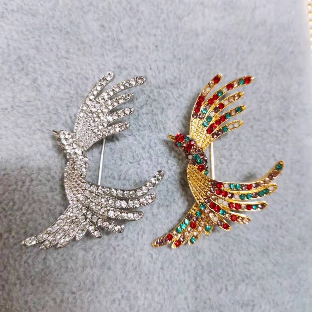 Elegant Simple Style Letter Bird Alloy Rhinestones Women's Brooches display picture 15