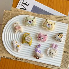 新商品の森系布芸韓系の人形のぬいぐるみのアクセサリーとブローチのアクセサリーの子供服のアクセサリーの卸売り