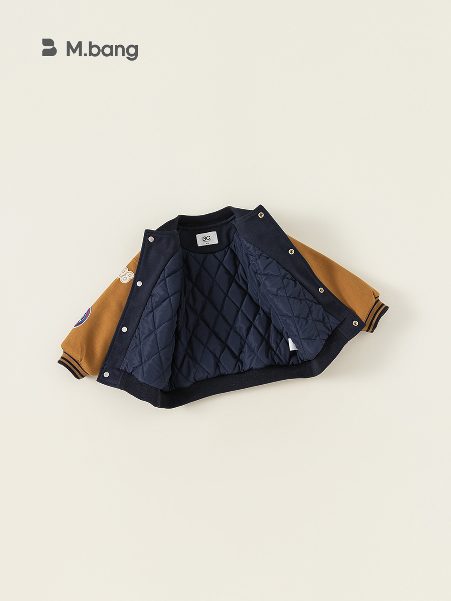 Ropa infantil Youbao Chaqueta deportiva de béisbol de estilo americano con algodón acolchado para niños, parte superior con manga raglán, abrigo de algodón grueso para otoño e invierno.