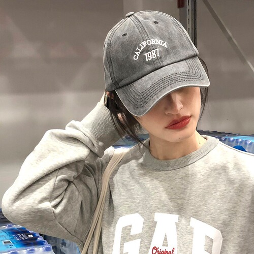 Korean-style vintage washed baseball cap for women—perfect for spring and summer, versatile for couples, and great for making faces appear smaller; trendy men's Instagram-inspired sun visor.