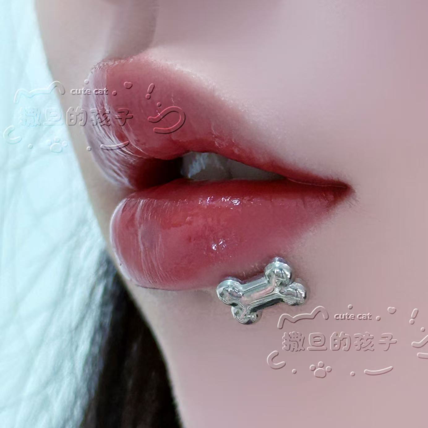Pointed labret stud close-up product detail