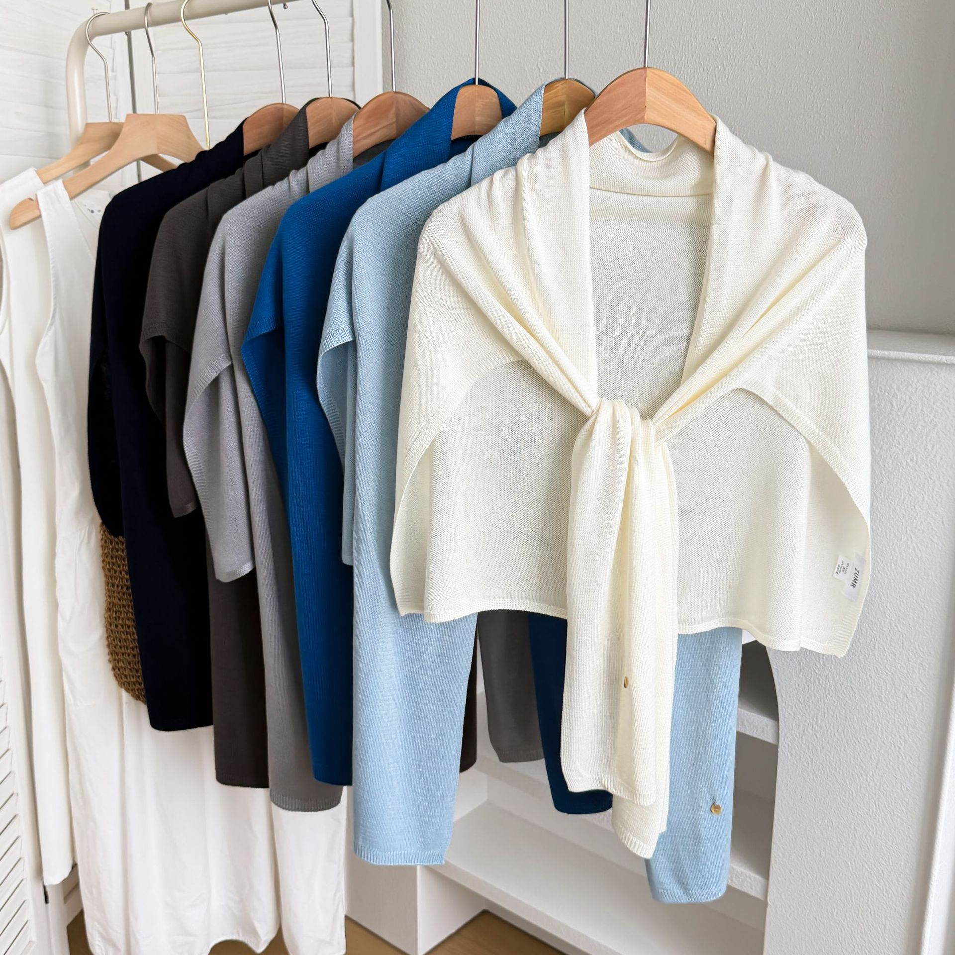 Spring and Summer Thin Large T-Shaped Shawl, Soft and Cozy Knit Outer Shawl, Versatile for Commuting, Neck Protection, Summer Air Conditioning Cape