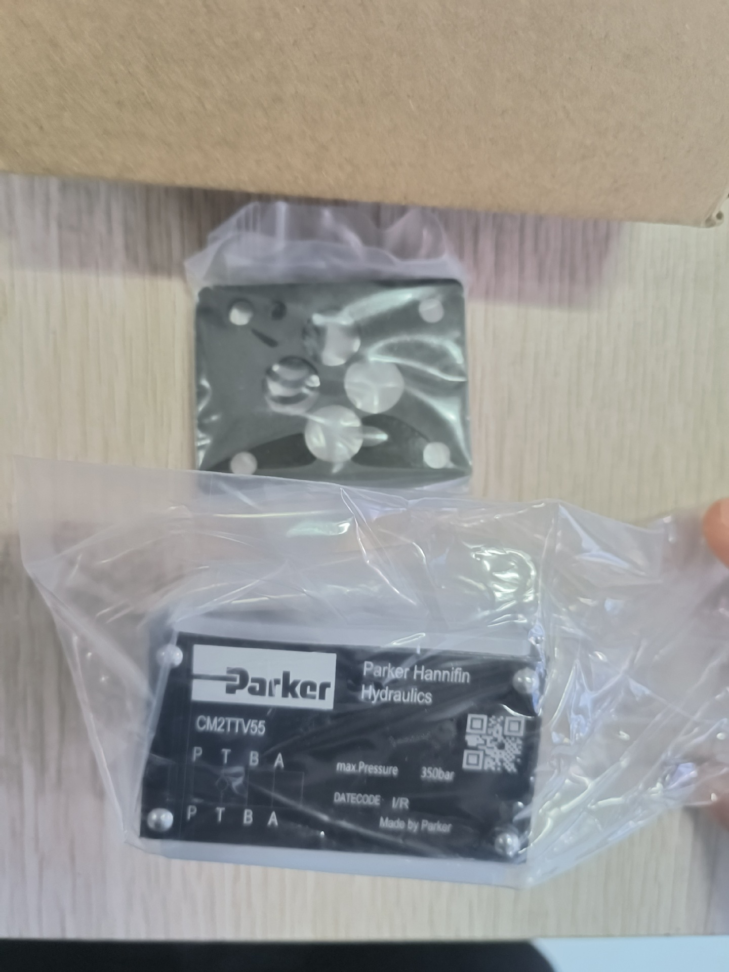 CM2TTV55   parker  叠加阀