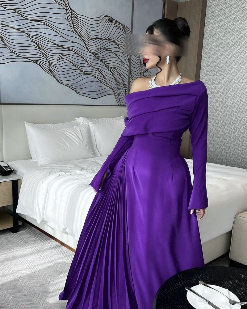 Fall Winter Women Clothing Middle East Sexy off the Shoulder Pleated Evening Dress
