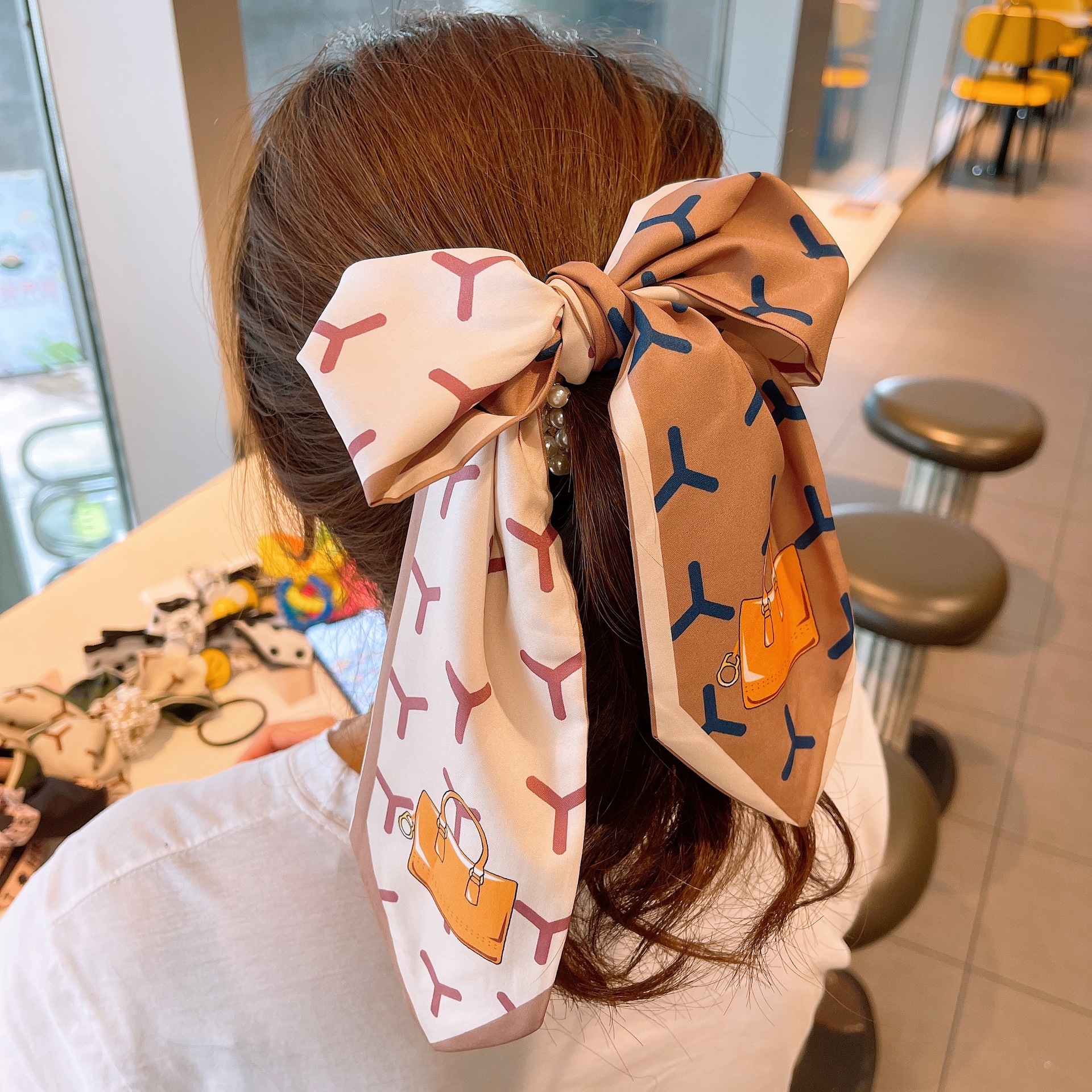 Retro Silk Print Silk Scarf Ribbon Bowknot Hair Rope Wholesale Nihaojewelry display picture 11