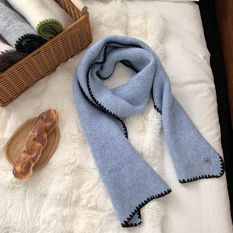 Alta sensación verde imitación de cachemira bufandas de piel de mujeres otoño y invierno 2025 sensación de atmósfera gruesa calentamiento de los estudiantes bufandas