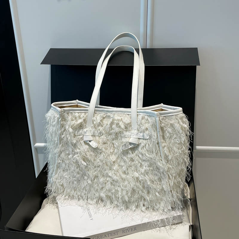 Bolsas de tote bolsas de peluche bolsas de hombro de mujer bolsas de peluche portátiles bolsas de lana de moda popular bolsas de tote de gran capacidad