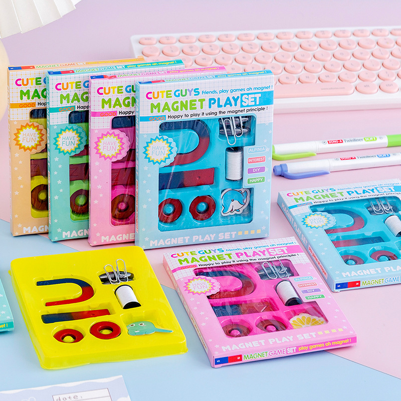 Regalos para jardín de infantes pequeños regalos para estudiantes primarios 1 de junio Día de los niños recompensas prácticas caja ciega juguetes pequeños al por mayor