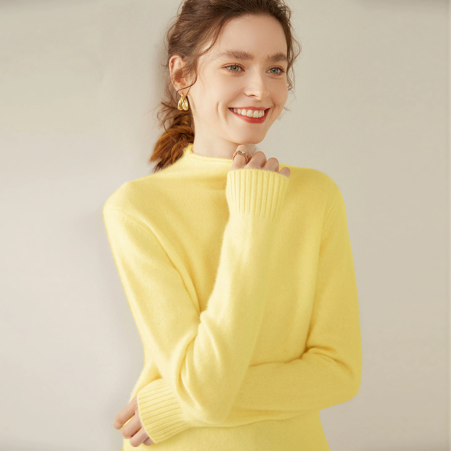 Cashmere base body-friendly classic keep warm sweater, high collar