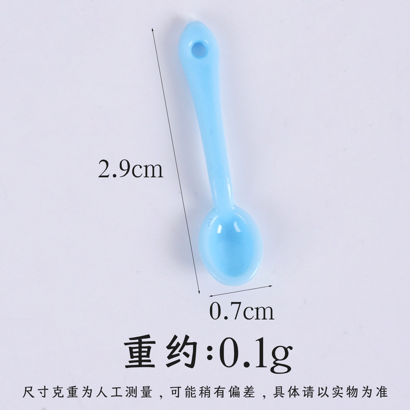 模擬ミニ小さな穴付きスプーンとフォーク DIY ミニキッチンキッチン用品装飾品ミニチュア食品おもちゃキッチンおもちゃ|undefined