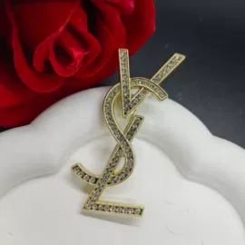 胸针;吊坠;胸花