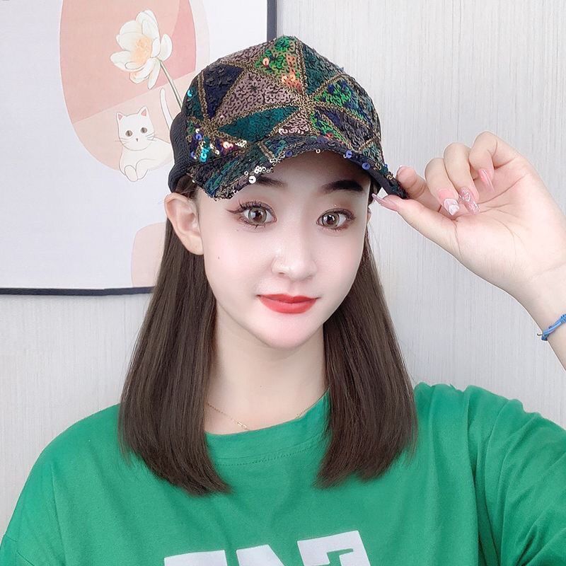 Sombrero y peluca todo en uno moda mujer versátil cara que muestra pequeños pelo corto y rizado sombrero para el sol estilo deportivo protección solar gorra de béisbol con lentejuelas